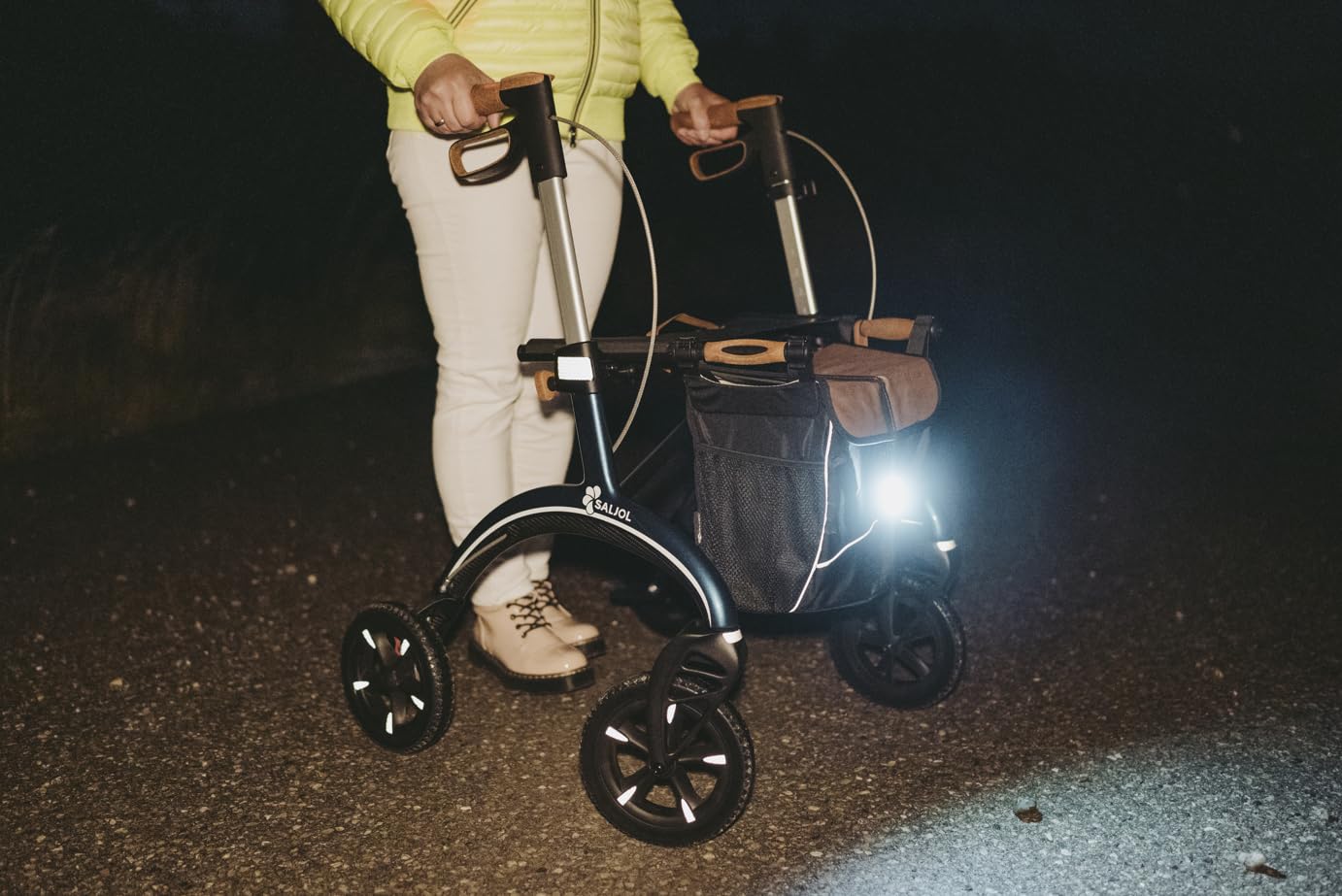 saljol-led-lampe-f-r-allround-und-carbon-rollator-inkl-3x-aaa-batterien image 3